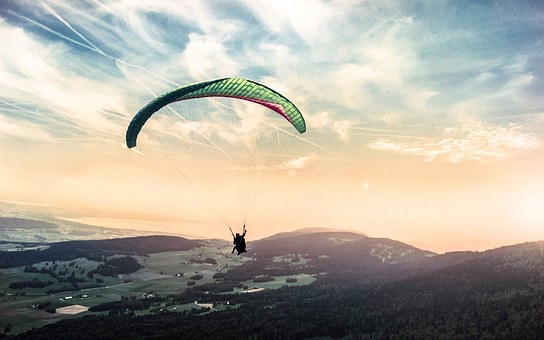 Et si on testait le parapente ?